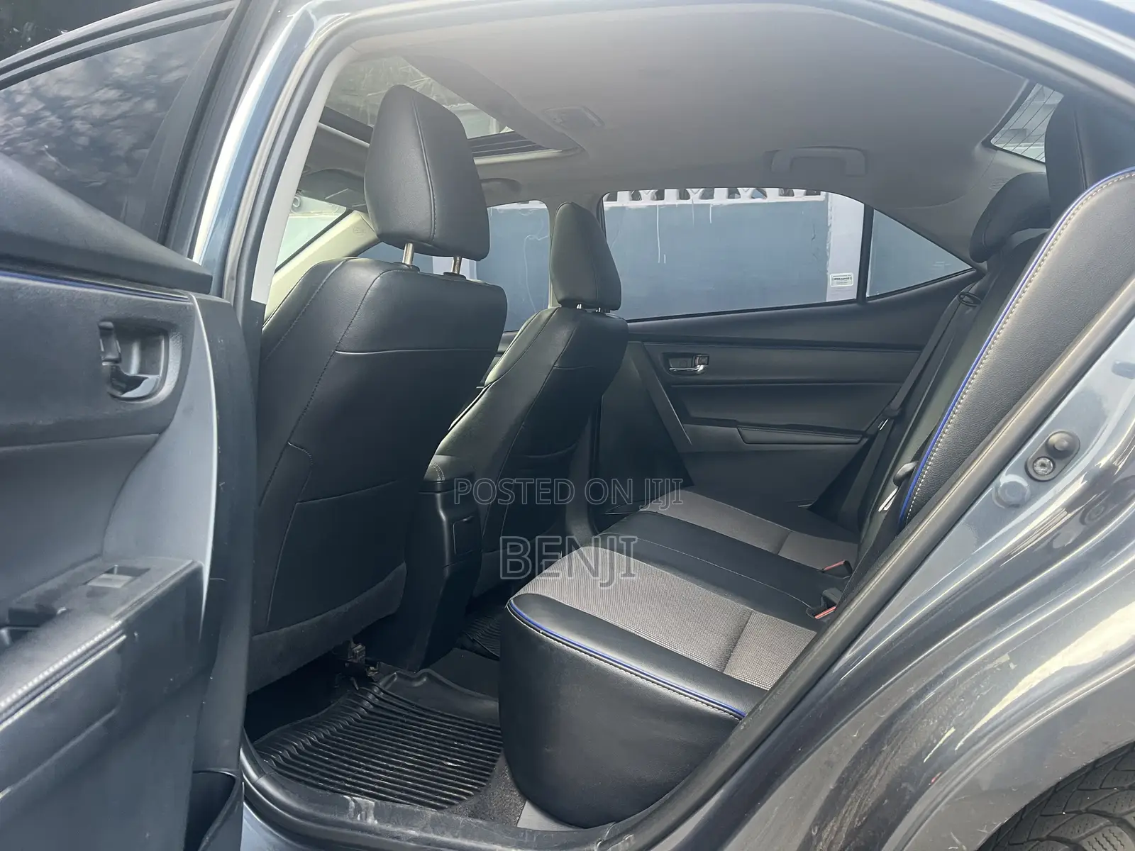 Toyota Corolla 2017 Gray