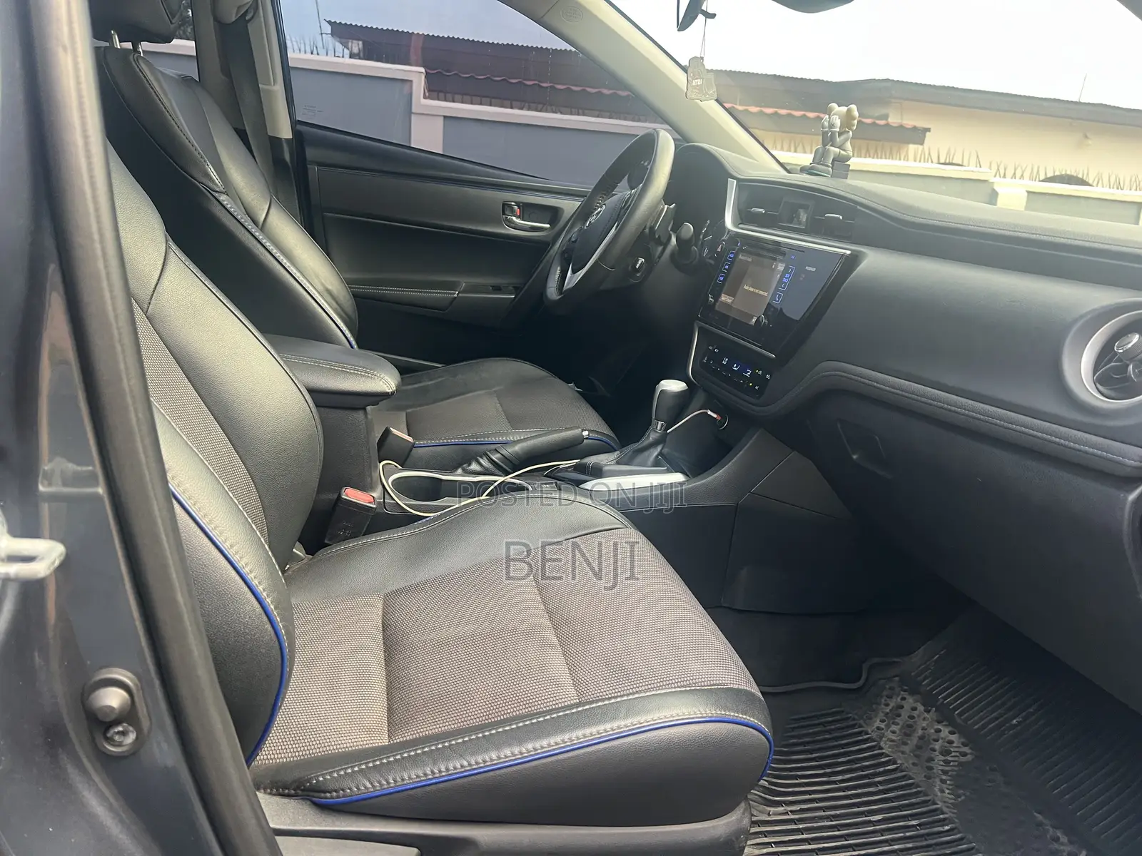 Toyota Corolla 2017 Gray