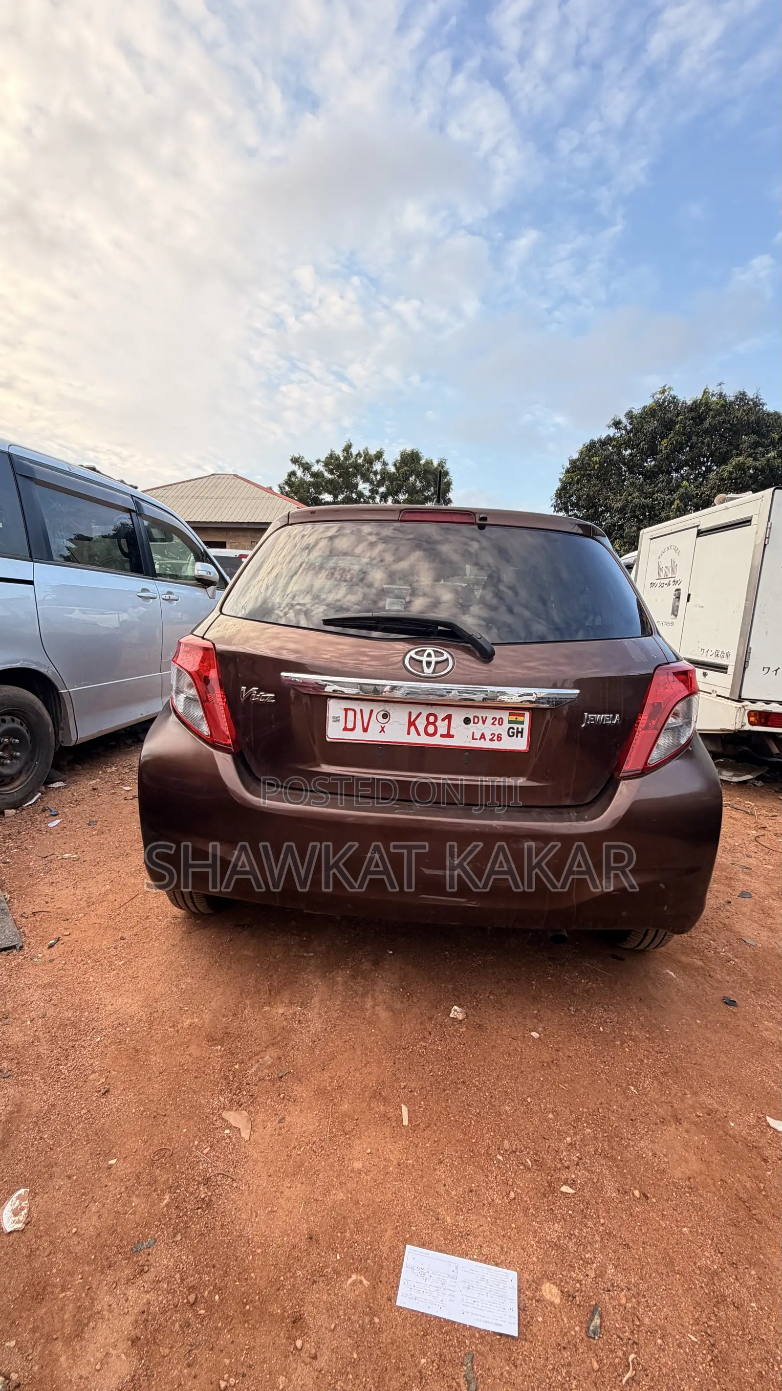 Toyota Vitz 1.3 AWD 3dr 2012 Brown