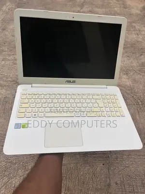 Laptop Asus 8GB Intel Core i5 HDD 1T
