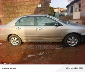 Toyota Corolla RunX 2007 Red