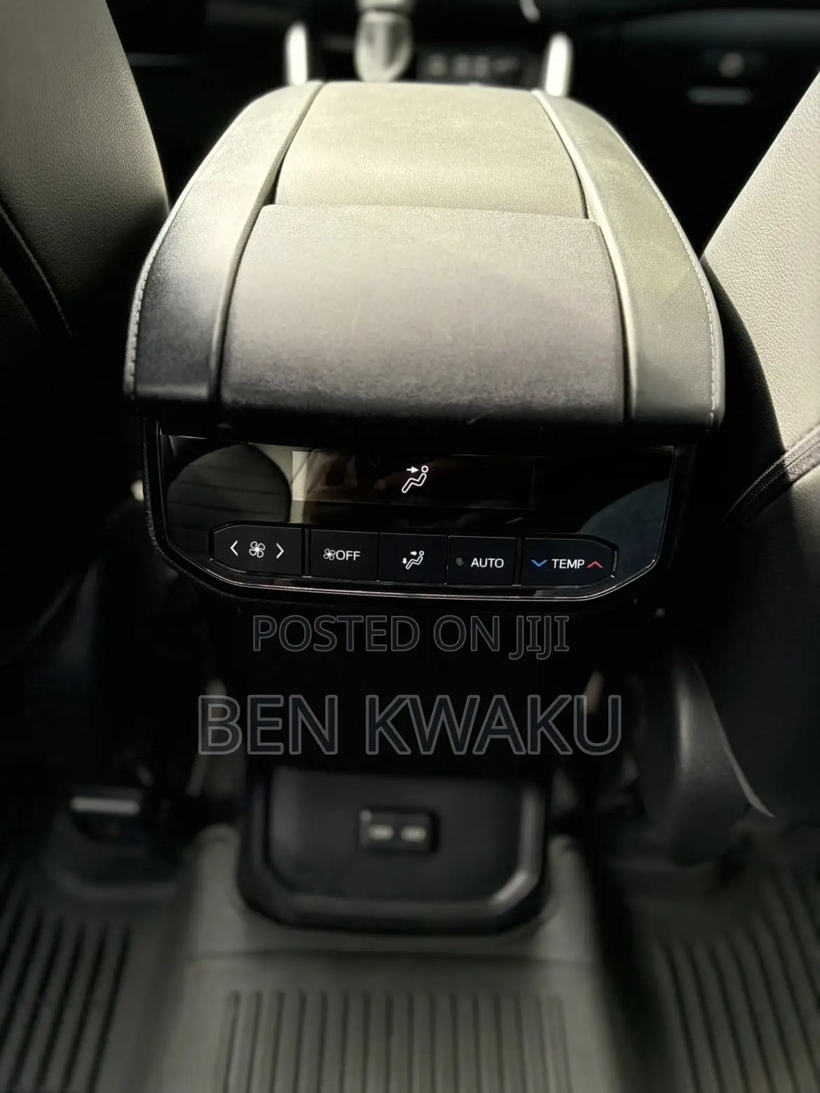 Toyota Highlander XLE AWD 2024 Gray