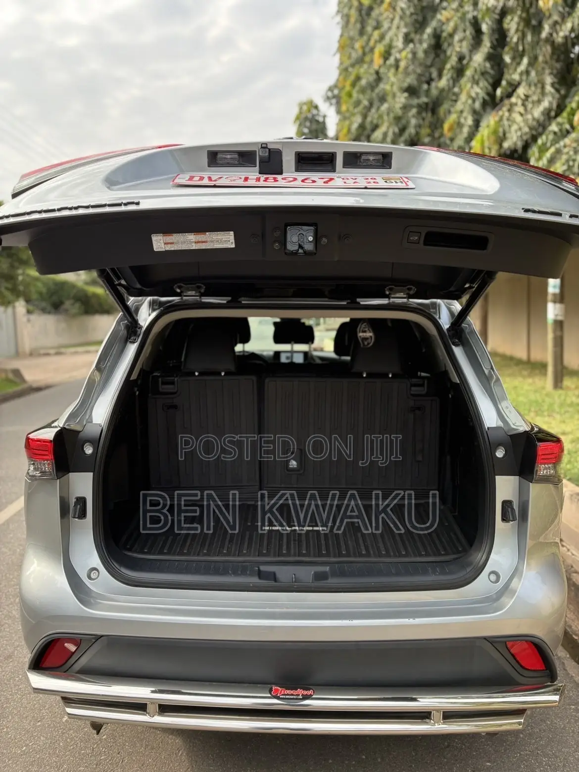 Toyota Highlander XLE AWD 2024 Gray