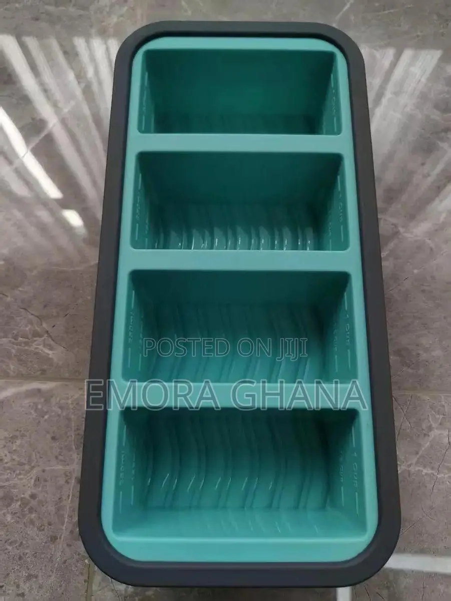 4-in-1 Silicone Food Freezer Tray With Lid