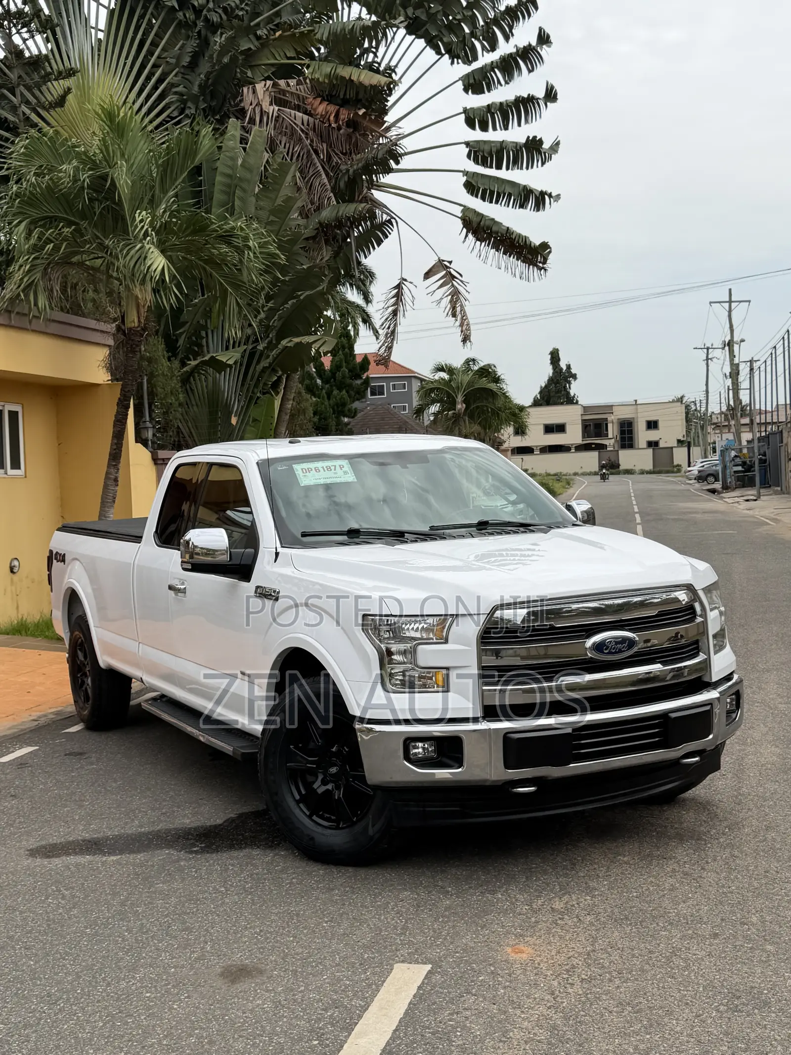 Ford F-150 Lariat 4x4 SuperCab Styleside 8 ft. box 163 in. WB 2017