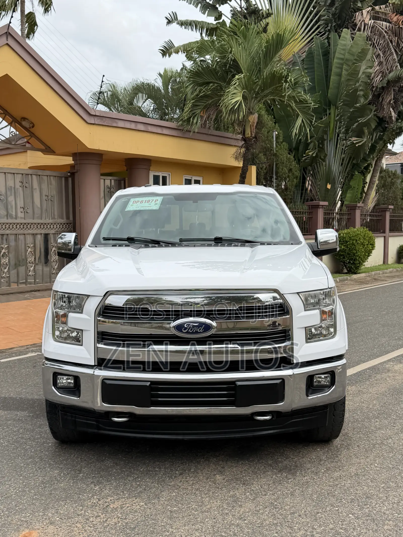 Ford F-150 Lariat 4x4 SuperCab Styleside 8 ft. box 163 in. WB 2017