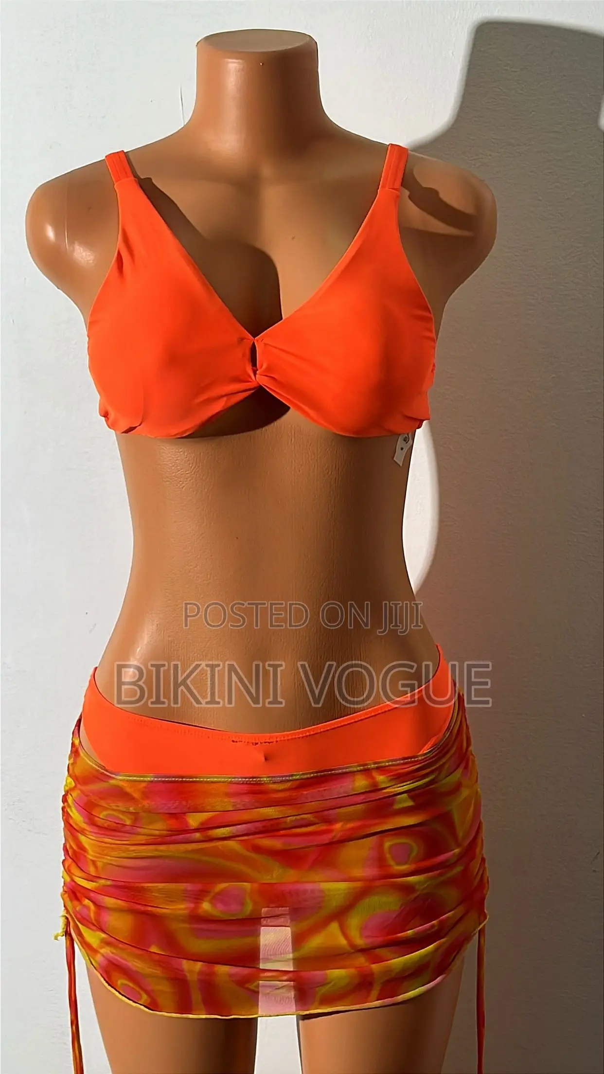 Bikini/ Swimsuit