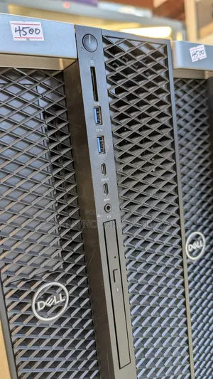 Desktop Computer Dell Precision 5820 16GB Intel Xeon SSD 256GB