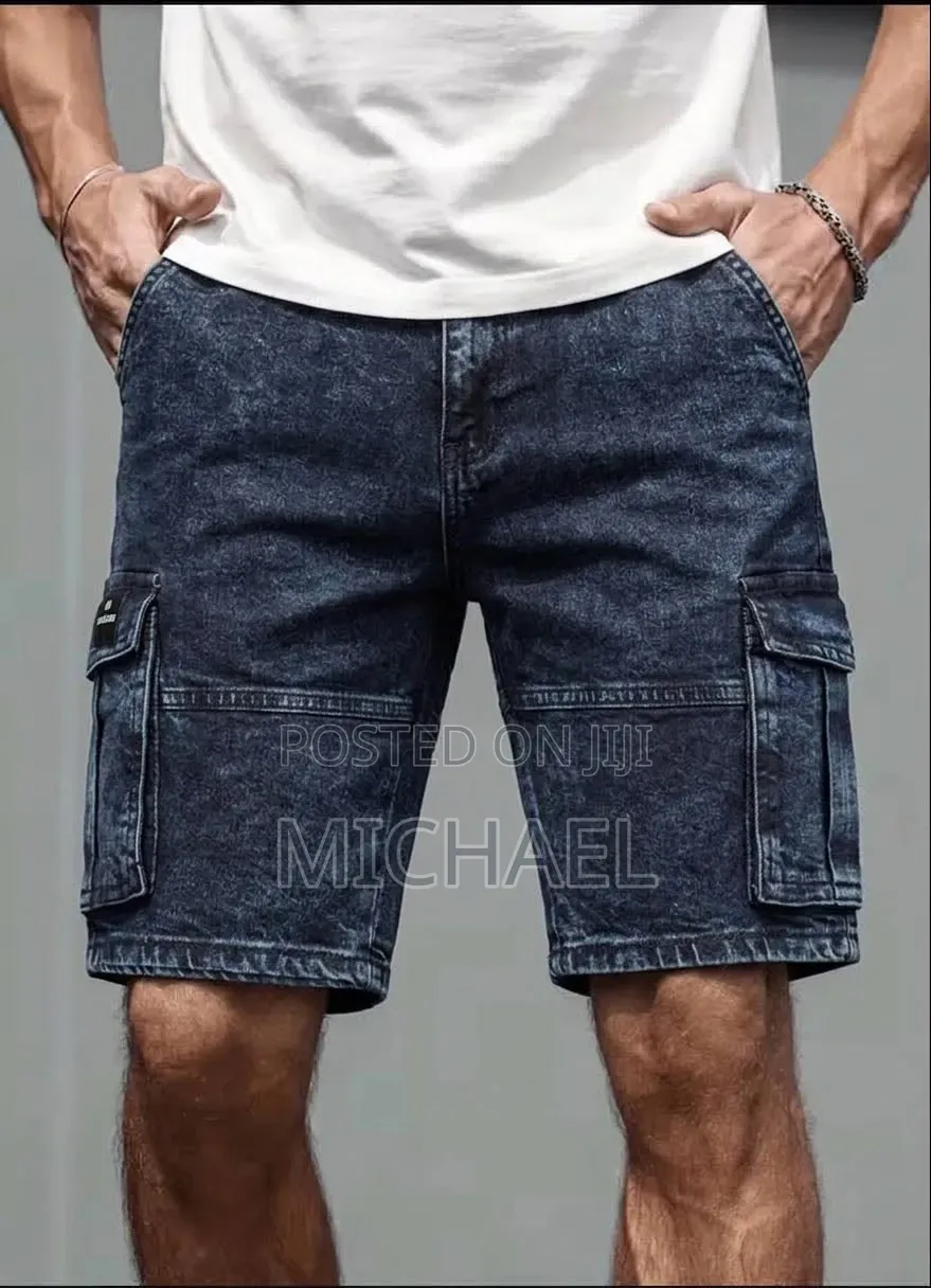Baggy Cargo Bermuda Shorts