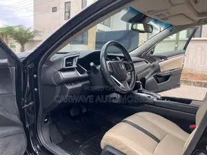 Honda Civic Touring 4dr Sedan (1.5L 4cyl) 2017 Black
