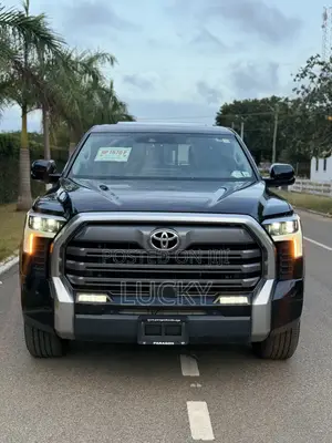 Toyota Tundra Limited CrewMax 6.5' Bed 2023 Black