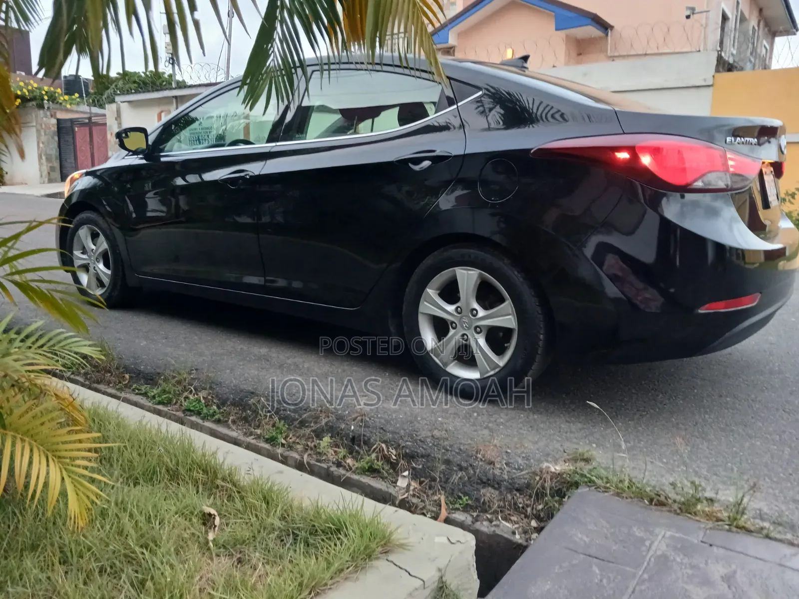 Hyundai Elantra SE Sedan FWD (1.8L 4cyl 6A) 2016 Black