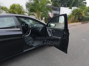 Hyundai Elantra SE Sedan FWD (1.8L 4cyl 6A) 2016 Black