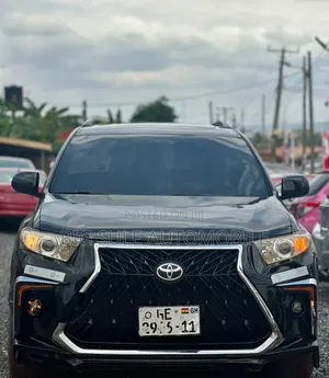 Toyota Highlander SE 2011 Black