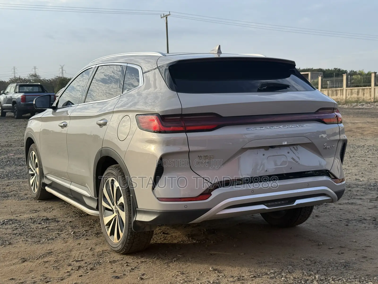 BYD Song Plus 1.5 CVT Hybrid FWD 2023 Off white