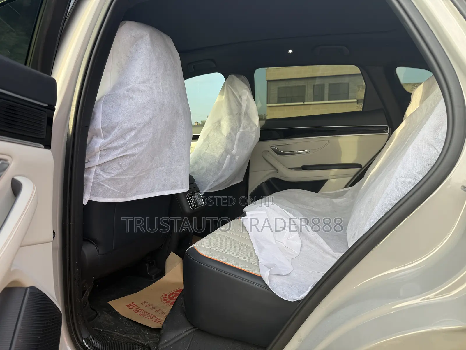 BYD Song Plus 1.5 CVT Hybrid FWD 2023 Off white