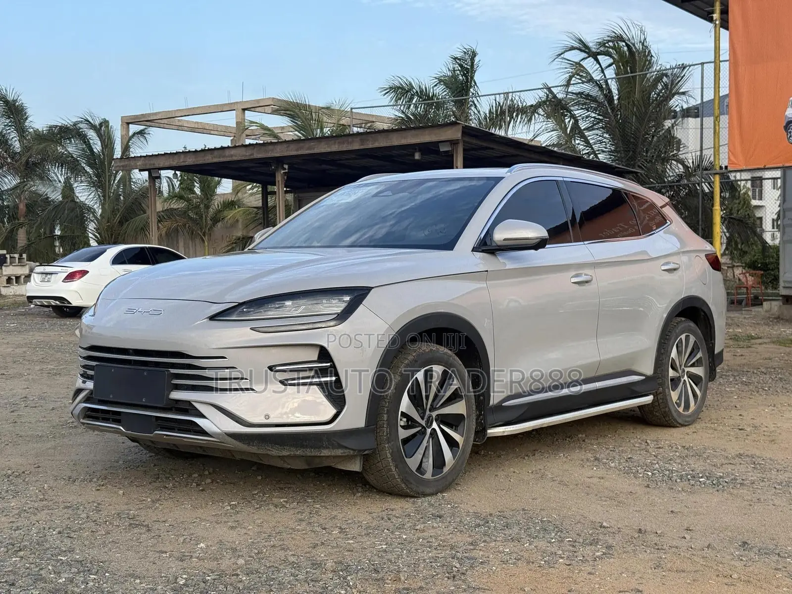 BYD Song Plus 1.5 CVT Hybrid FWD 2023 Off white