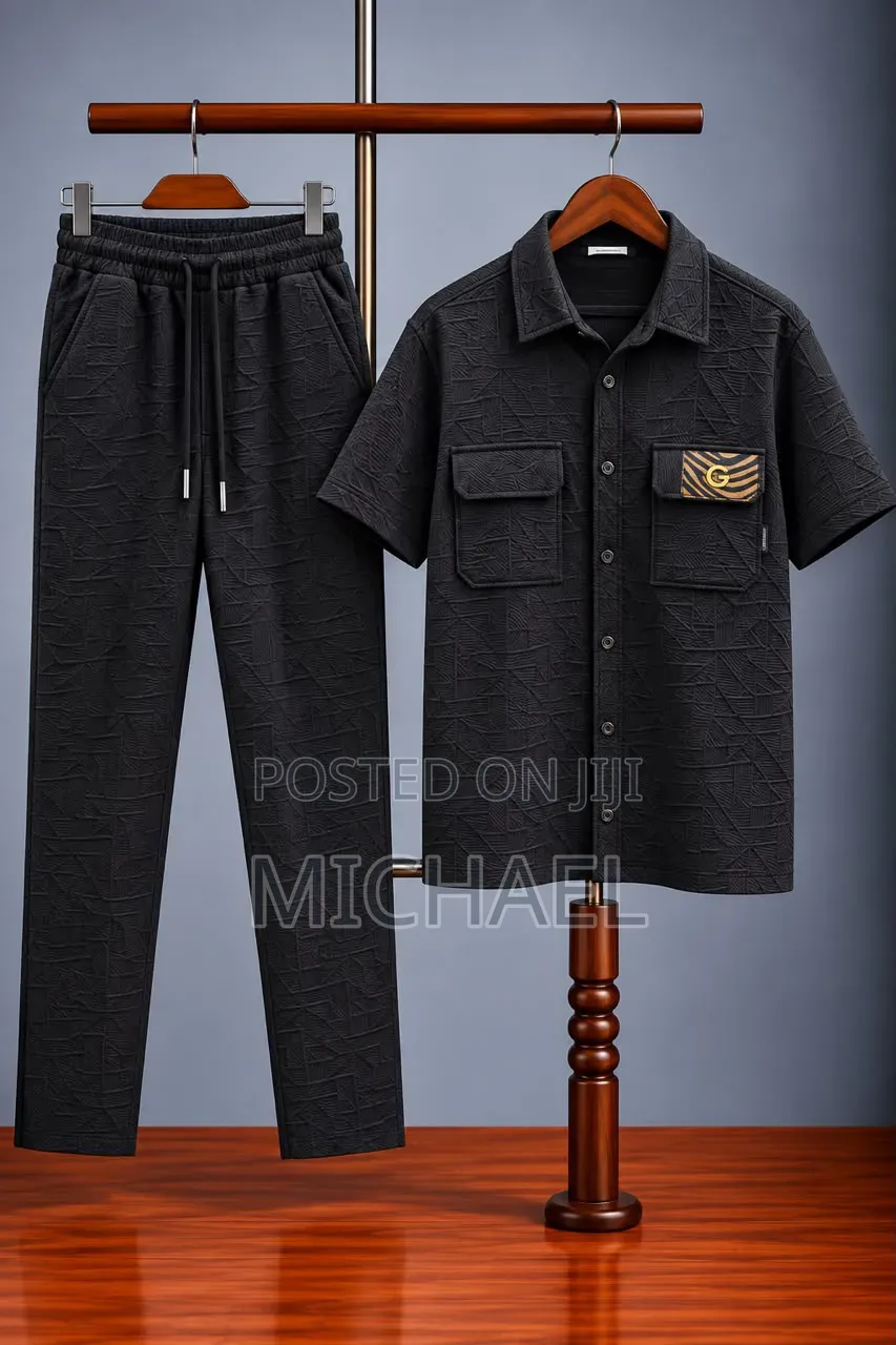 Men’s Casual Short-Sleeve Shirt and Matching Trousers