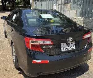 Toyota Camry LE 4dr Sedan (2.5L 4cyl 6A) 2013 Black