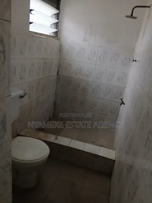 2bdrm Apartment in Zone 6, Exhibition for rent