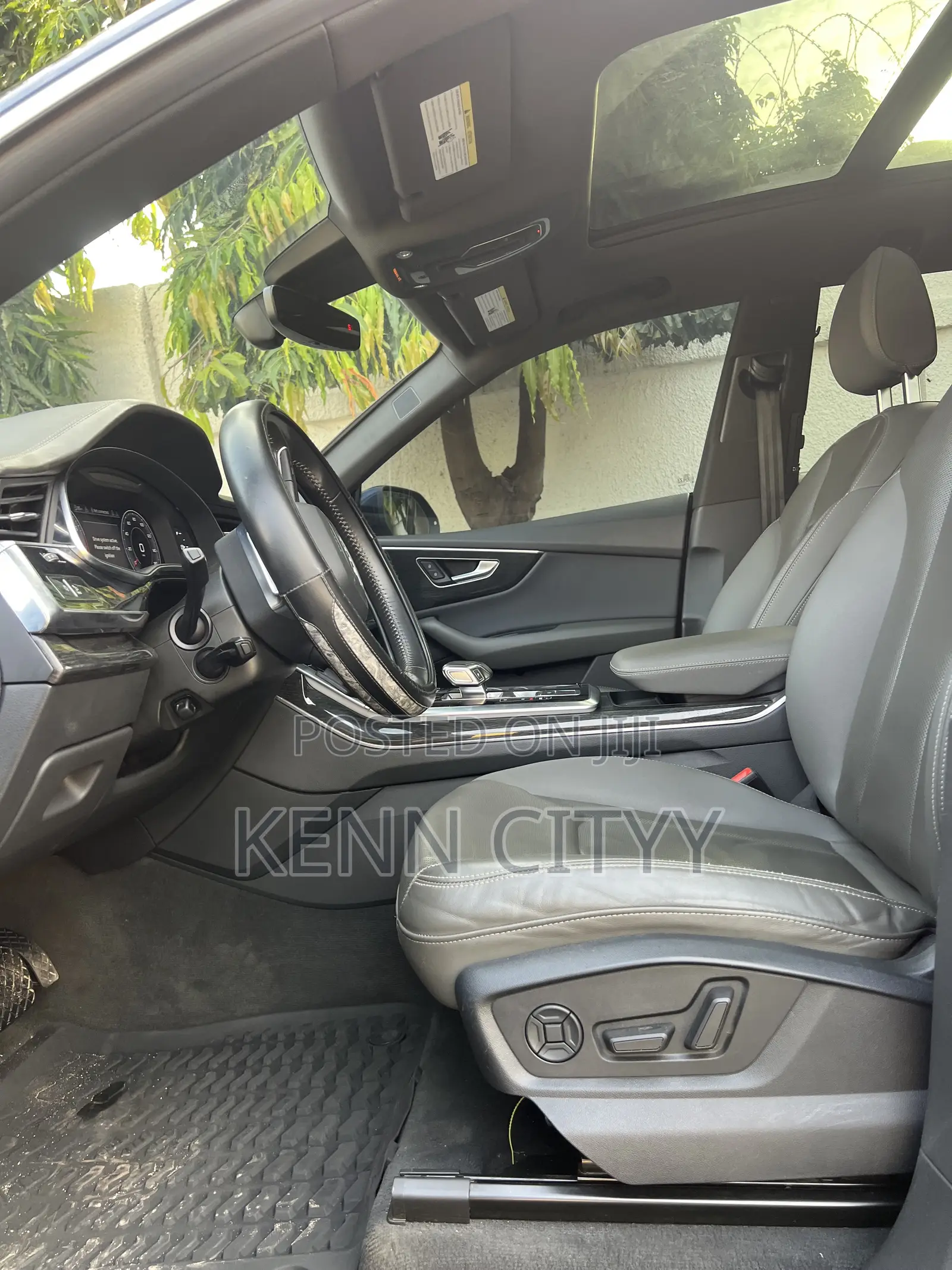 Audi Q8 55 Premium AWD quattro 2020 Blue