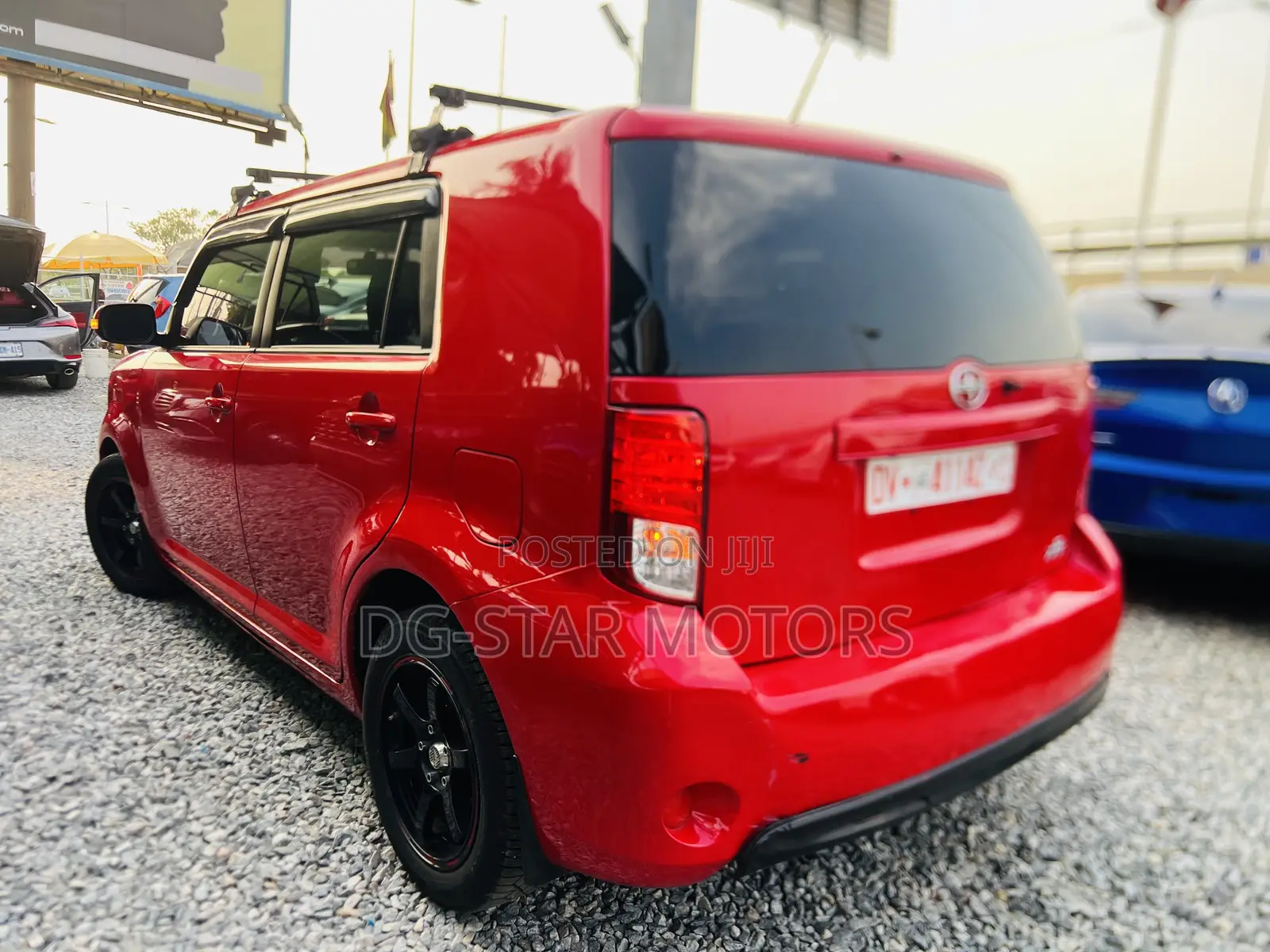 Toyota Sienta 1.5 FWD 2015 Red