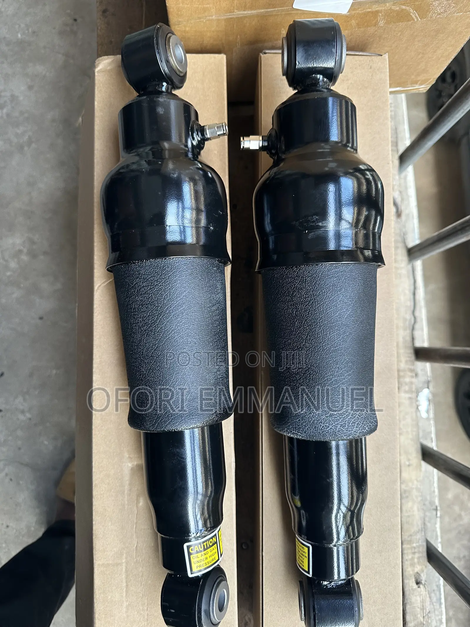 Nissan Armada Air Back Shocks(05-15)