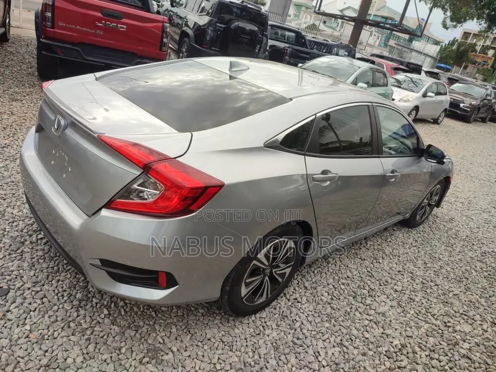 Honda Civic EX-L Sedan 2019 Silver