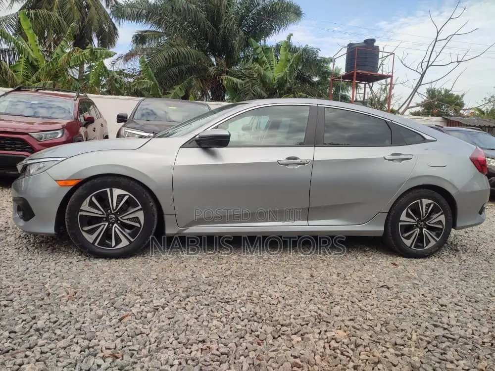 Honda Civic EX-L Sedan 2019 Silver