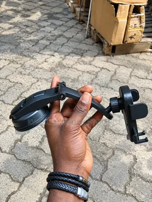 Car Dashboard Phone Holder – Strong Suction Cup Mount