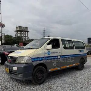 Toyota HiAce 2010 White