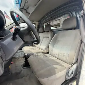 Toyota HiAce 2010 White