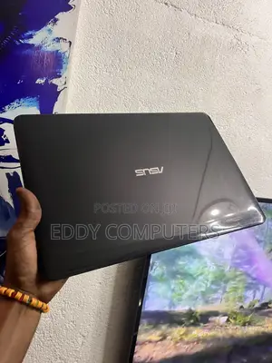 Laptop Asus 8GB Intel Core i7 HDD 500GB