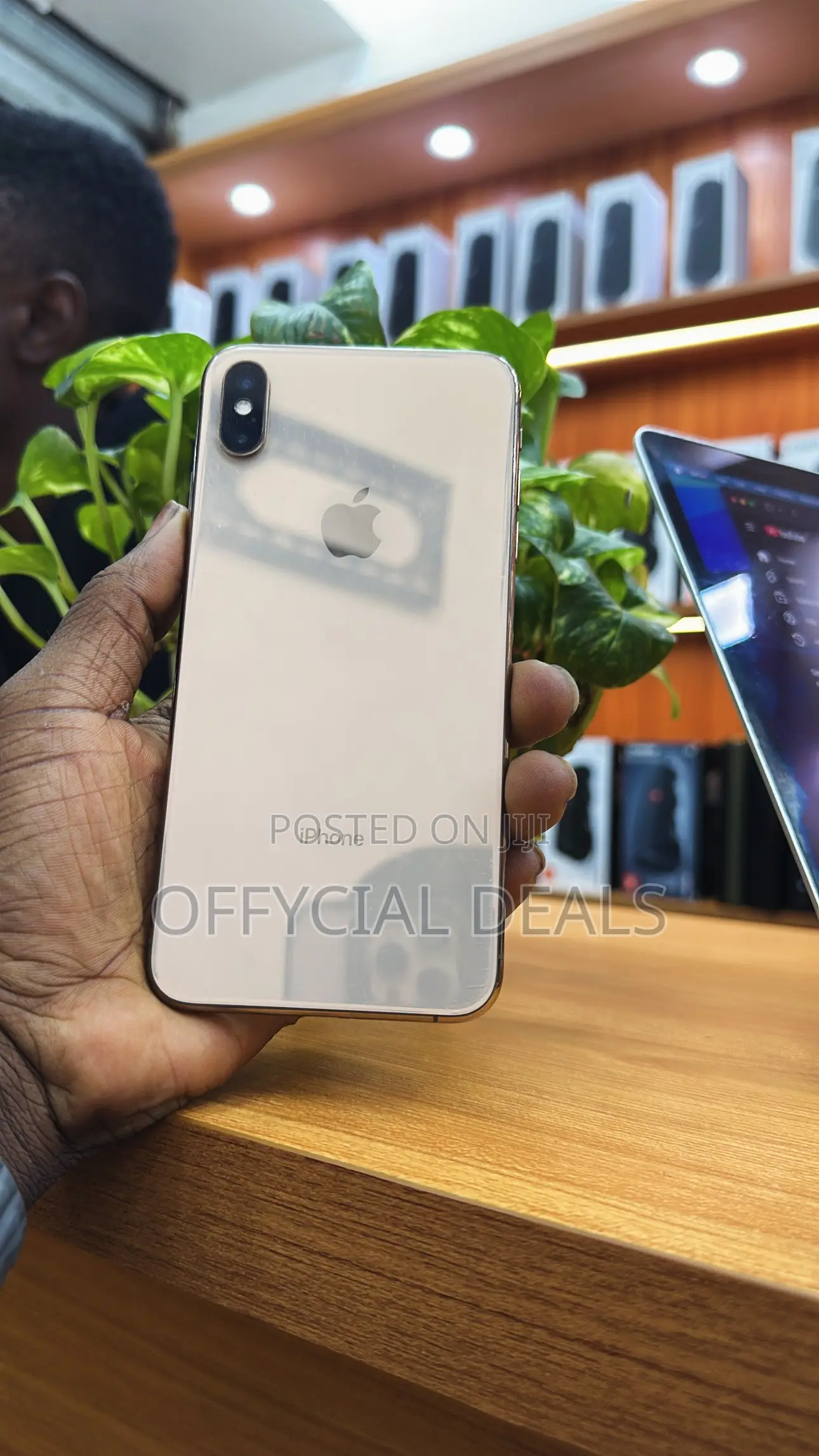 Apple iPhone XS Max 64 GB Gold