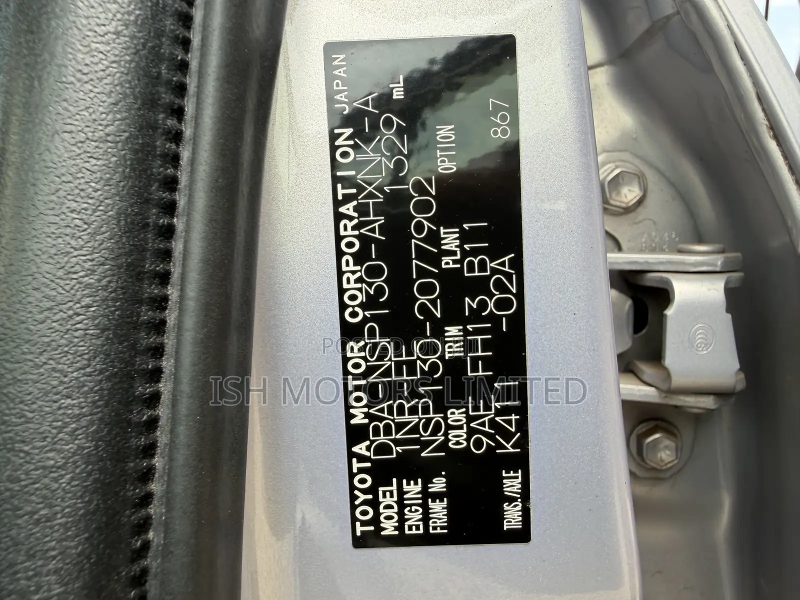 Toyota Vitz 1.3 AWD 5dr 2013 Silver