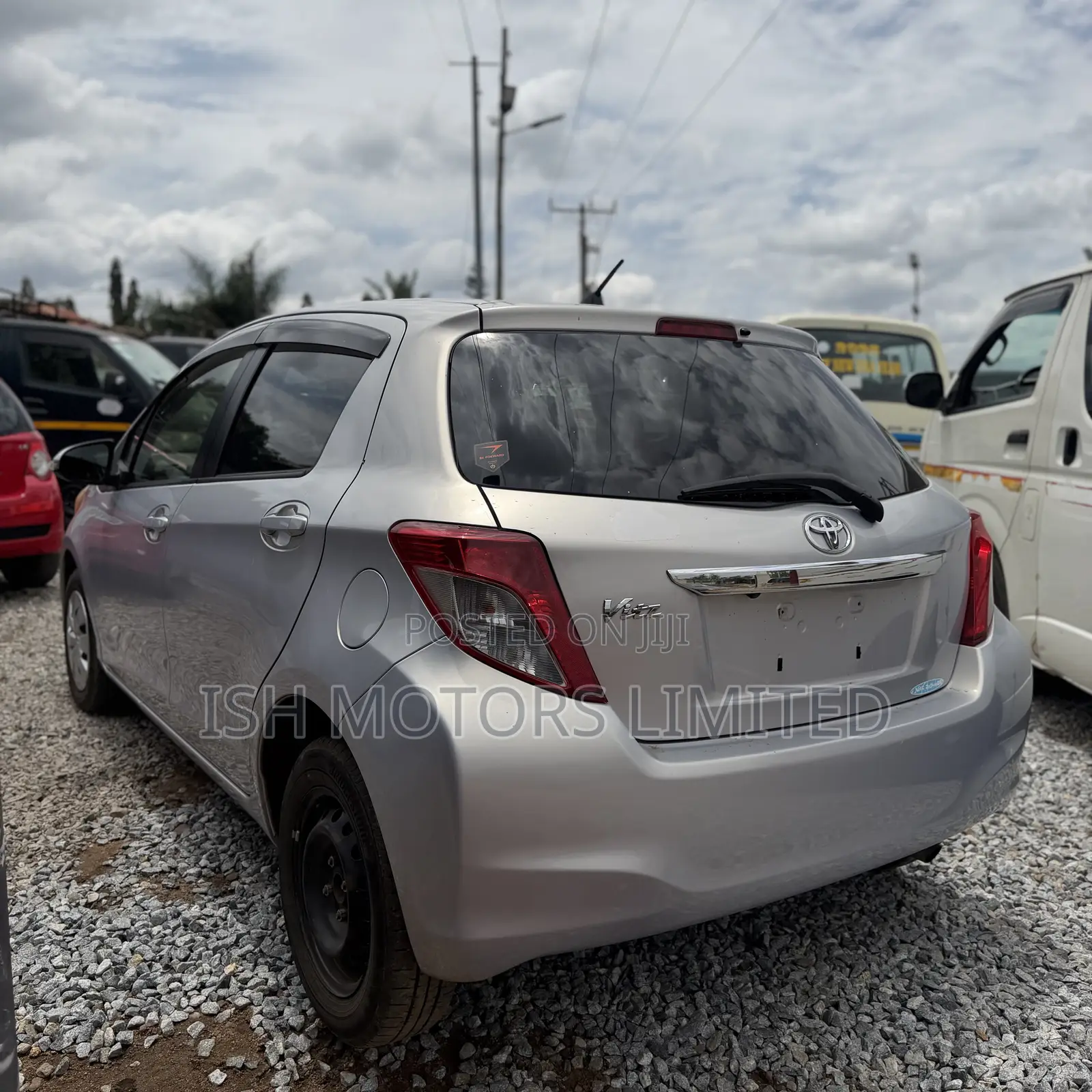 Toyota Vitz 1.3 AWD 5dr 2013 Silver