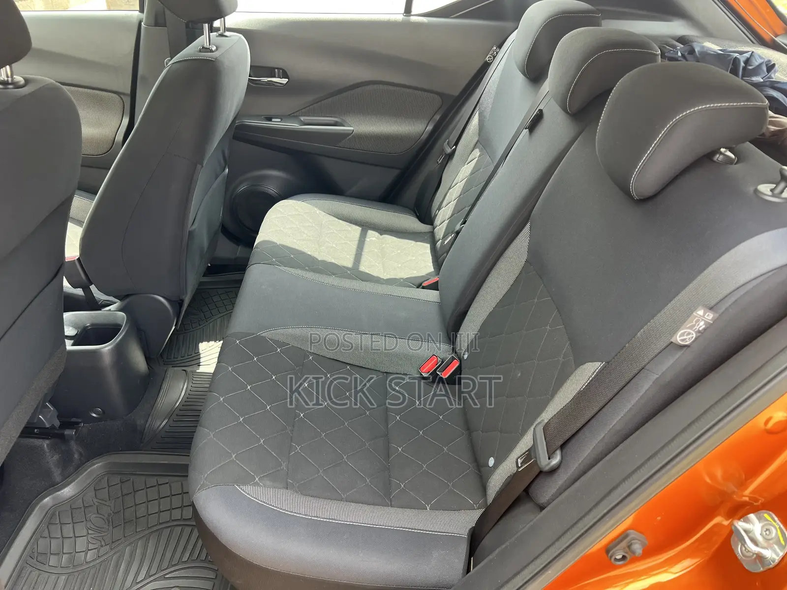 Nissan Kicks S 2019 Orange