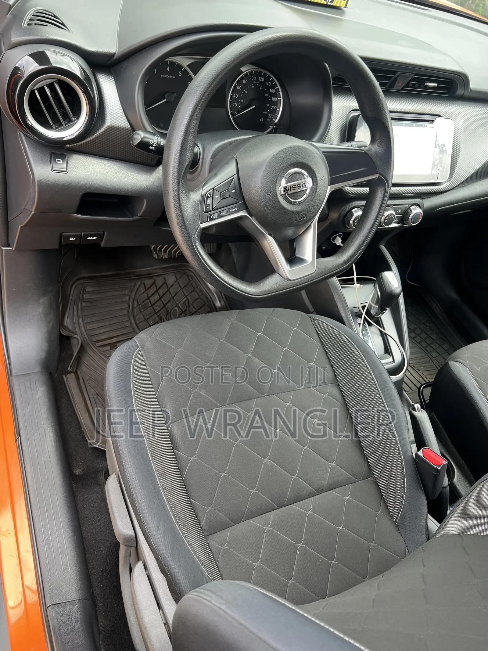Nissan Kicks S 2018 Orange