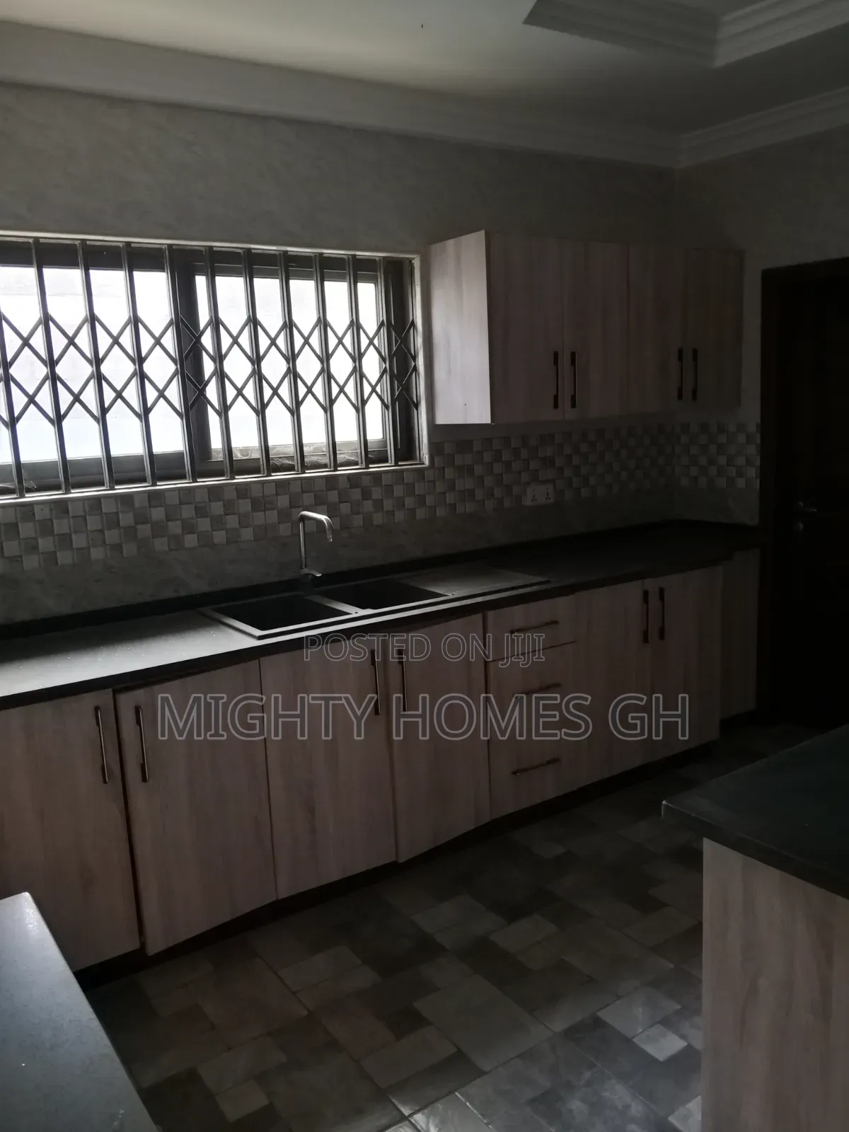 5bdrm House in Mighty Homes, Kasoa for rent