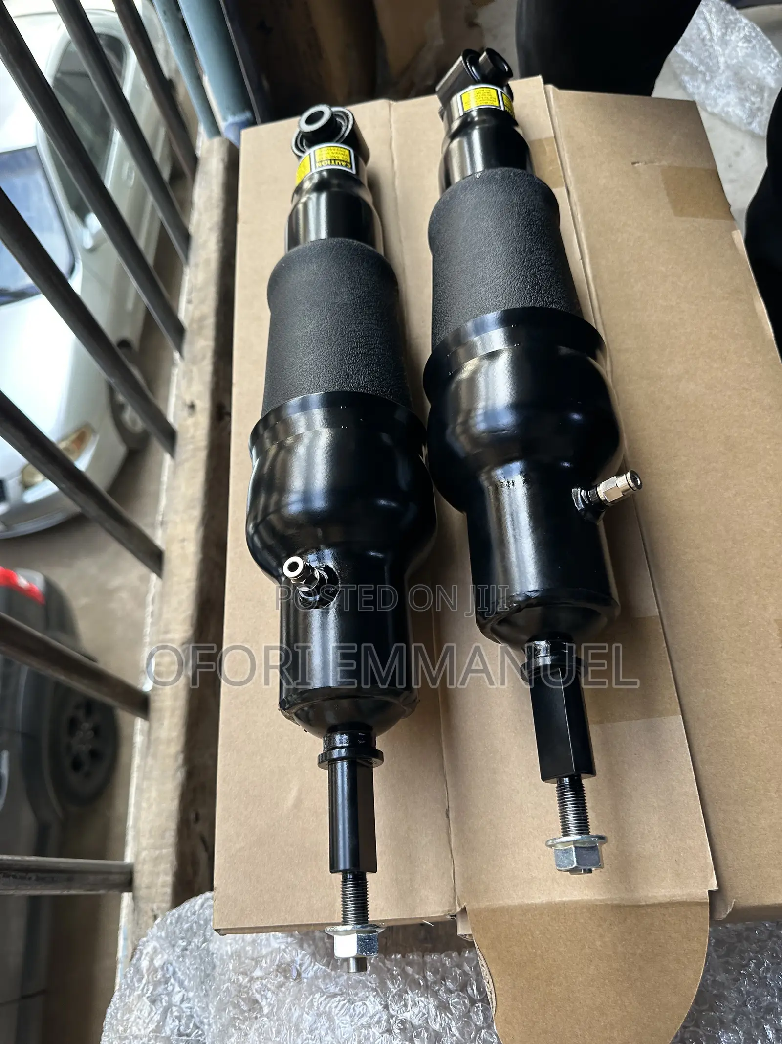 Infiniti Qx80/Qx56 Air Back Shocks 08-15