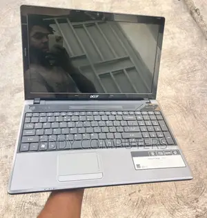Laptop Acer Aspire 5553G 4GB AMD HDD 500GB