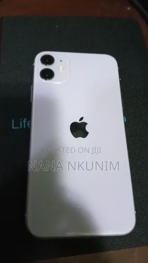 Apple iPhone 11 64 GB Purple