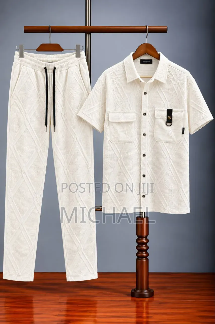 Men’s Casual Short-Sleeve Shirt and Matching Trousers