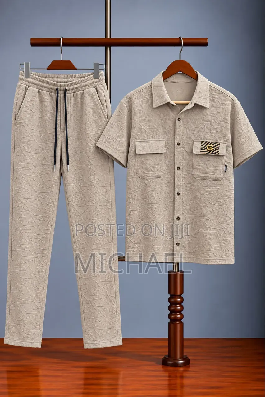 Men’s Casual Short-Sleeve Shirt and Matching Trousers