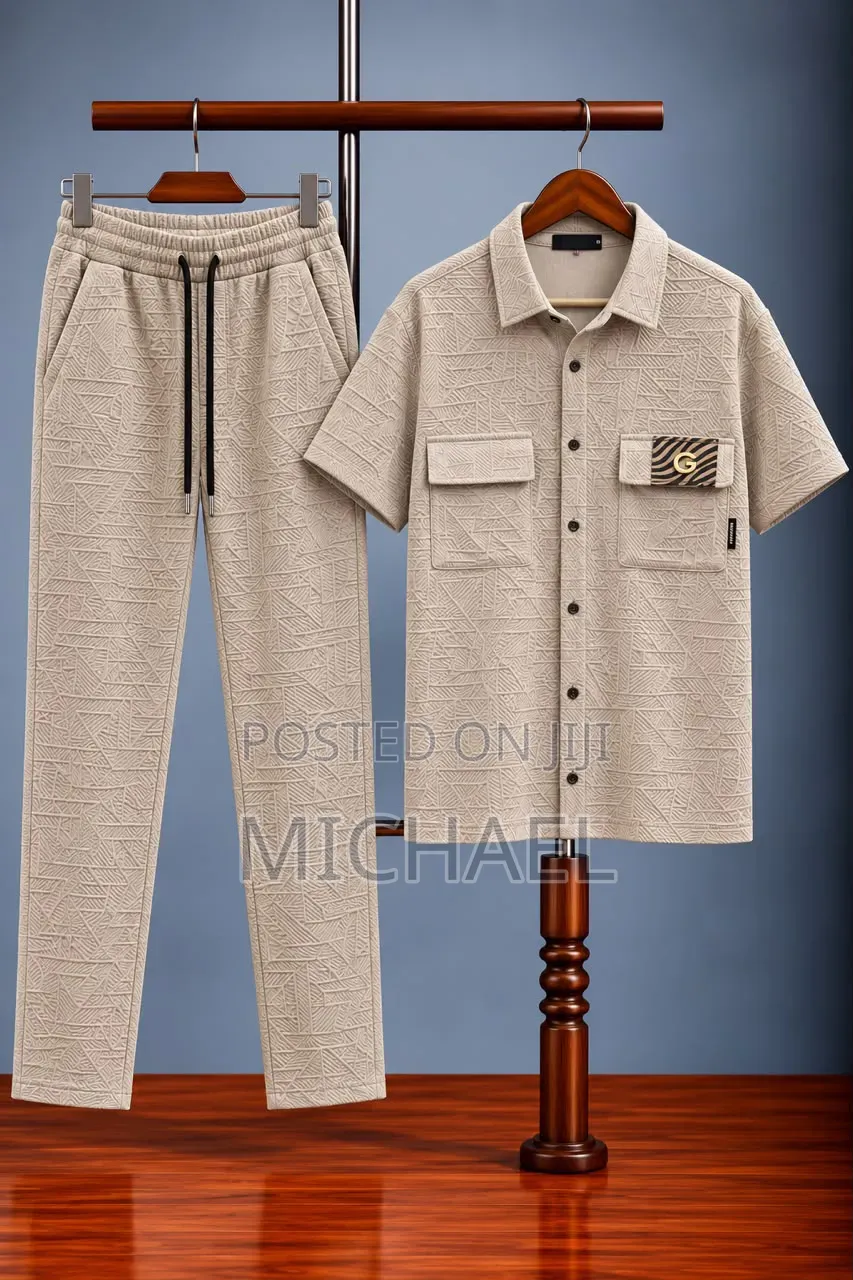 Men’s Casual Short-Sleeve Shirt and Matching Trousers