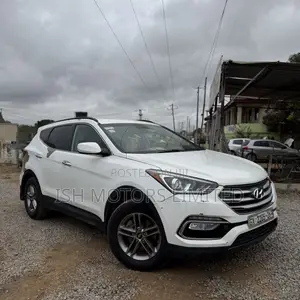 Hyundai Santa Fe Limited Ultimate AWD 2017 White