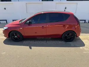 Hyundai i30 1.6 2008 Red