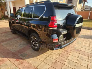 Toyota Land Cruiser Prado 2.7 2017 Black