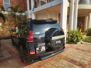 Toyota Land Cruiser Prado 2.7 2017 Black