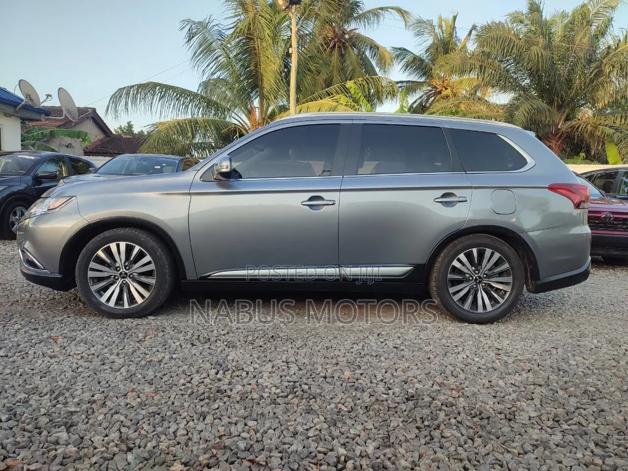 Mitsubishi Outlander SEL AWC 2019 Gray